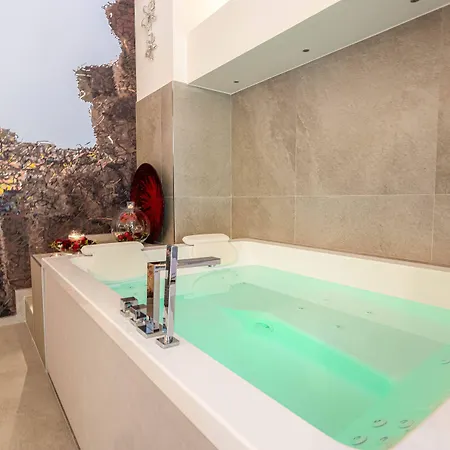 Affittacamere Profumi Di Primavera Luxury Rooms&suite 4*