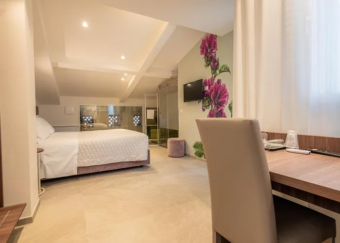 Profumi Di Primavera Luxury & Casa de hóspedes 4*